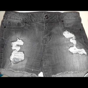 LOVESICK BLACK JEAN SHORTS!!